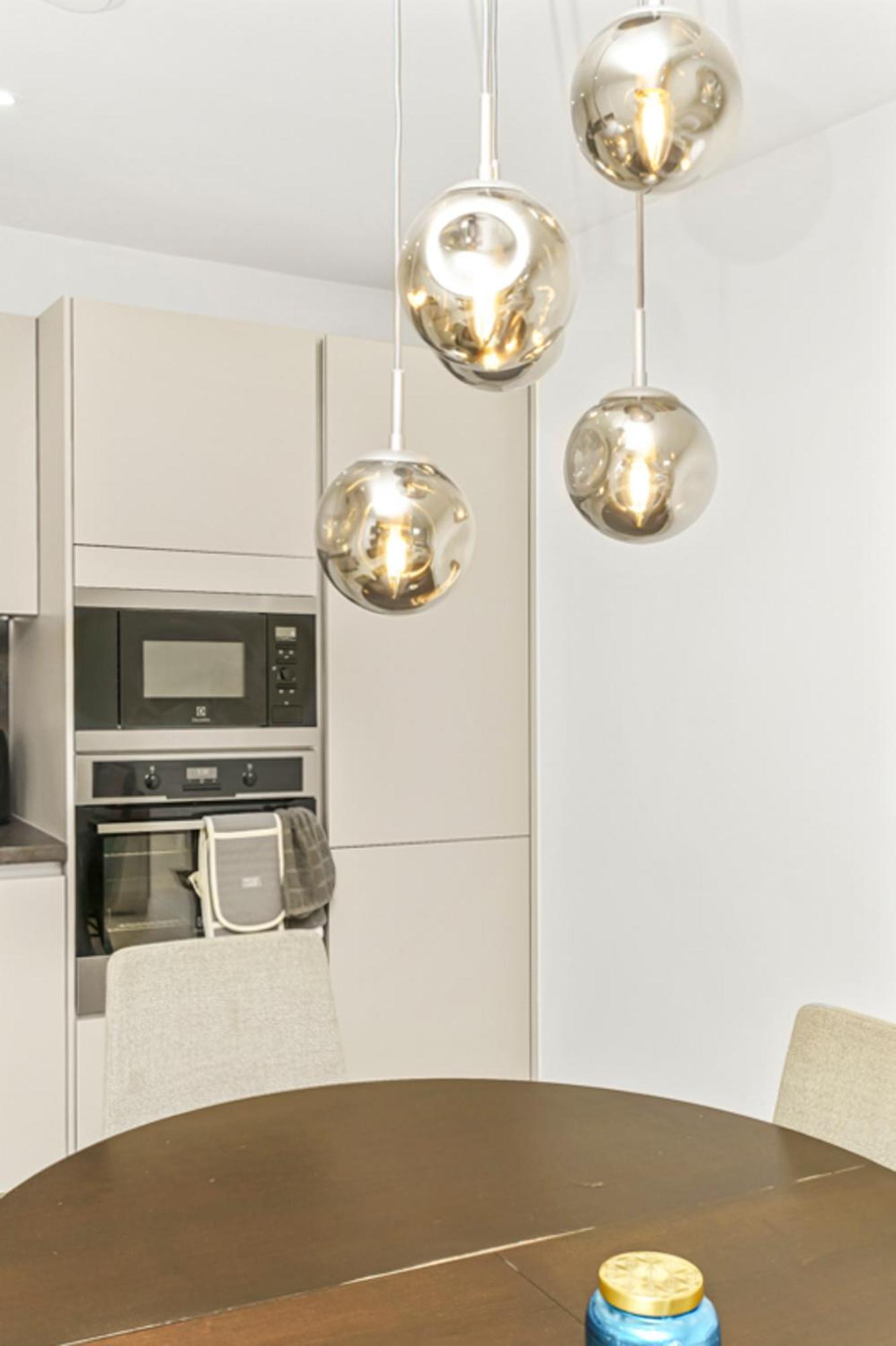 Stylish Surrey Quays Apartment - 10 Mins From Station Londen Buitenkant foto