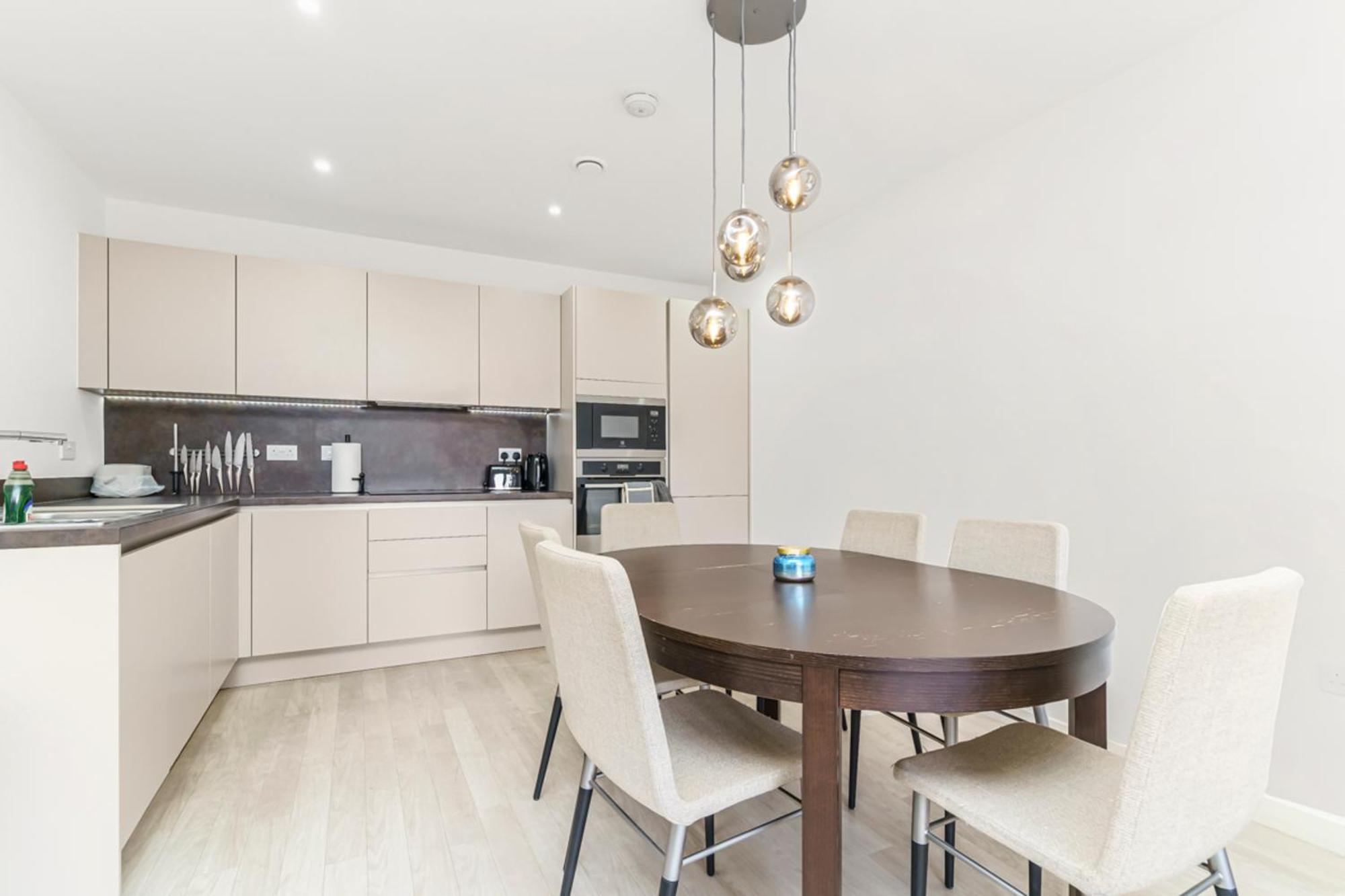 Stylish Surrey Quays Apartment - 10 Mins From Station Londen Buitenkant foto